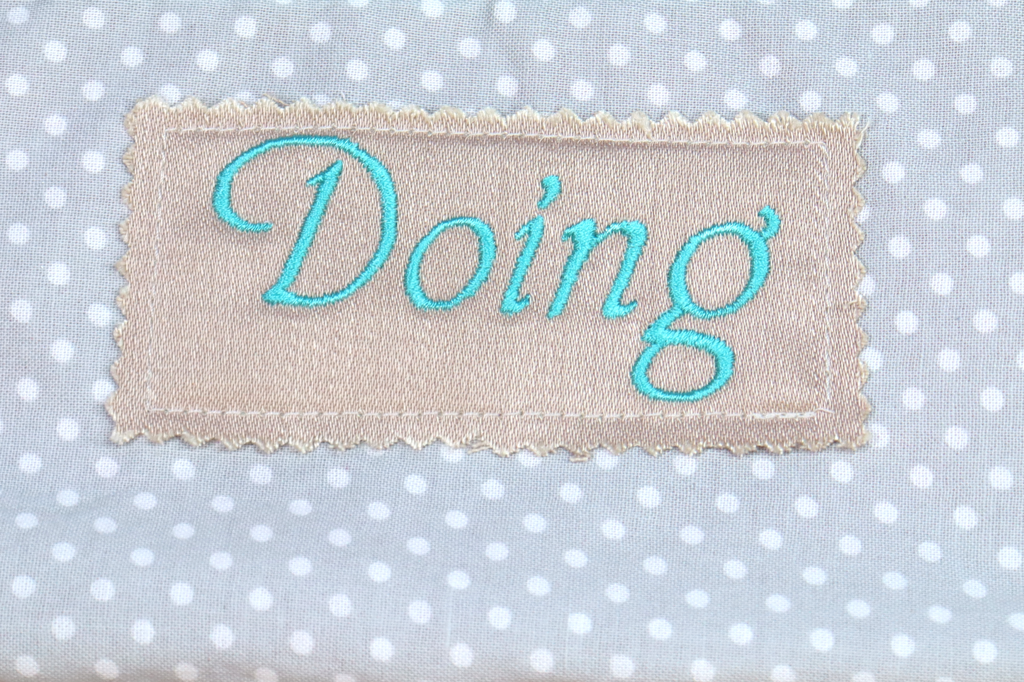 Zipper Pouch Bag - Embroidery Doing Gray