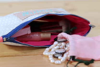 Zipper Pouch Bag - Embroidery Doing Gray