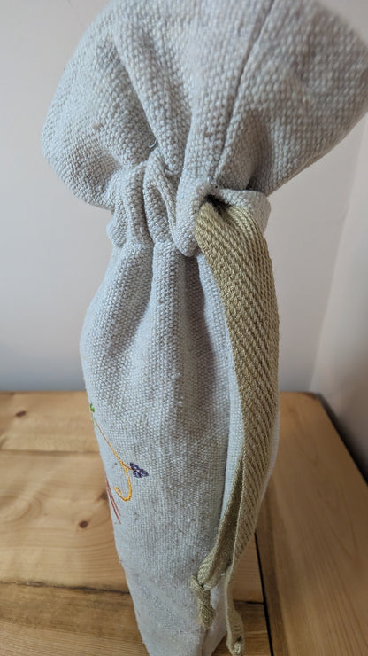 Personalized Embroidered Wine Gift Bag | Monogrammed Hostess & Housewarming Gift