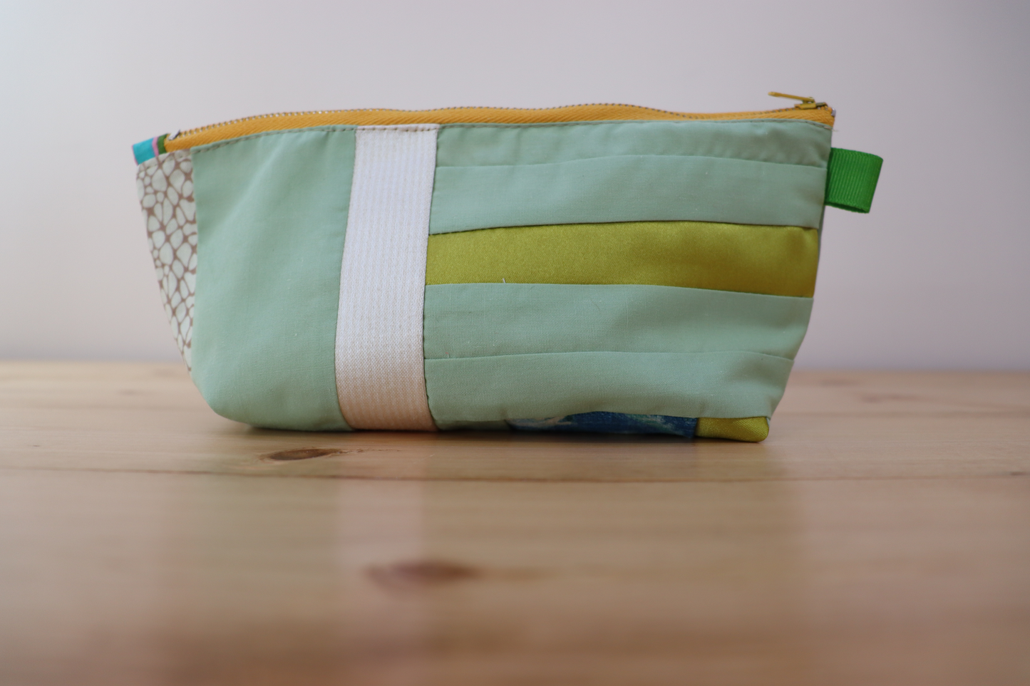 Zipper Pouch Bag - Green